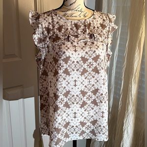 NWT. Worthington Ruffle Sleeve Top